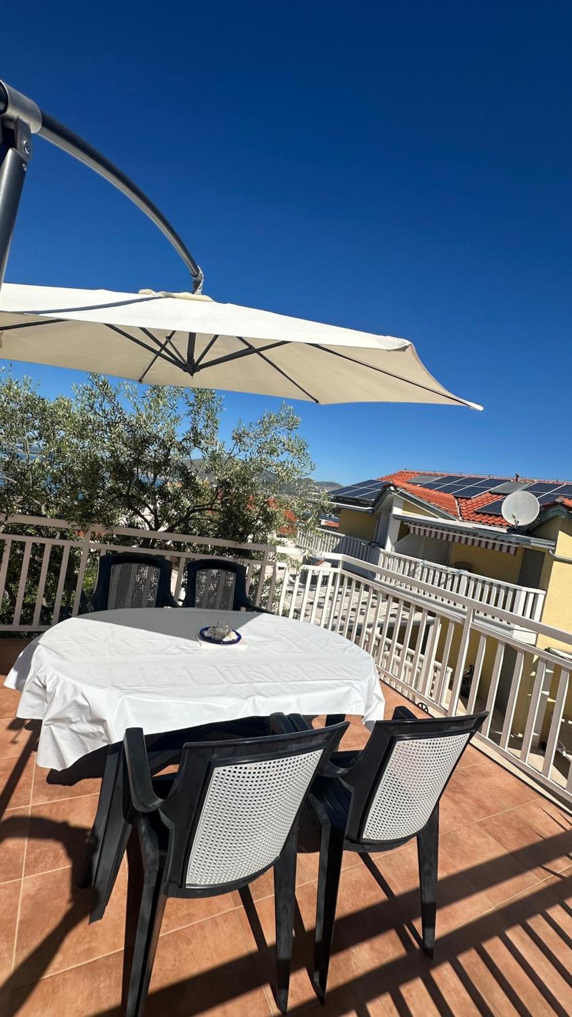 Apartment Arleta トロギール エクステリア 写真